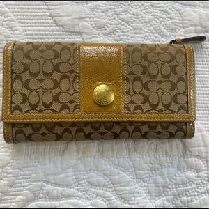 Women's Coach Wallet